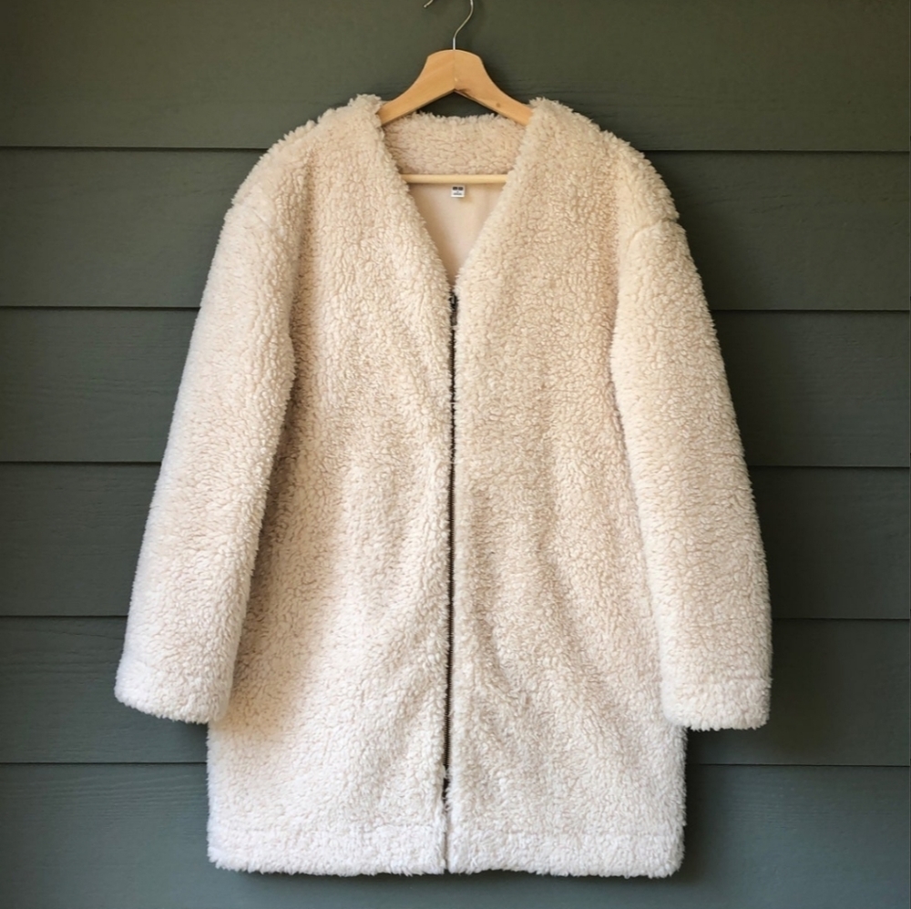 Uniqlo fleece coat/ teddy bear coat